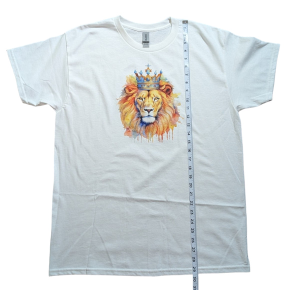 Lion With Crown White Graphic Tee - Size L - All Genders - Picture 2 of 6